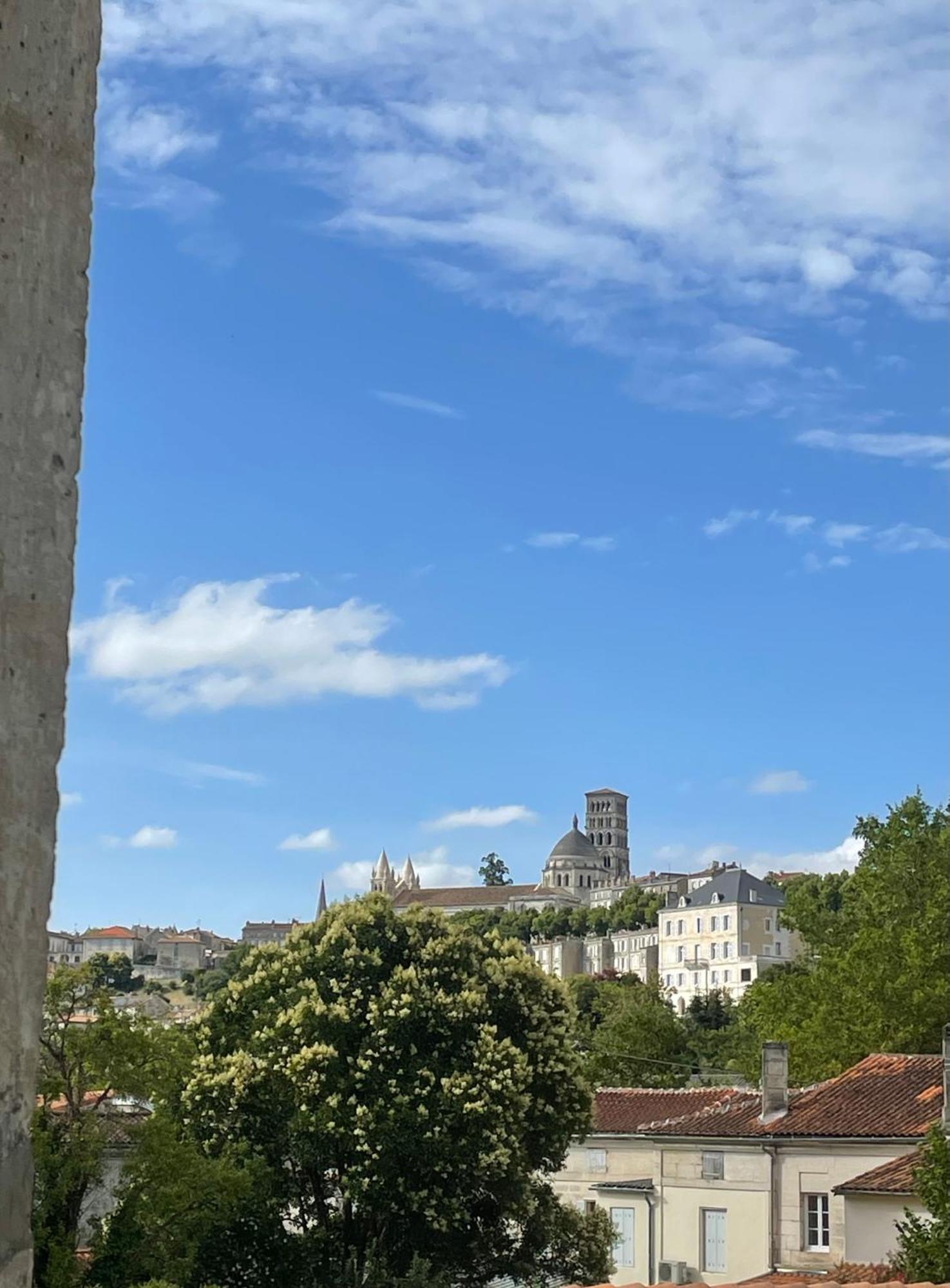 Le Bellevue - Spacieux Et Calme Ангулем Экстерьер фото